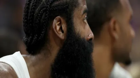 刘炜分析外援名单：球队阵容平淡无奇，整体实力排名靠后